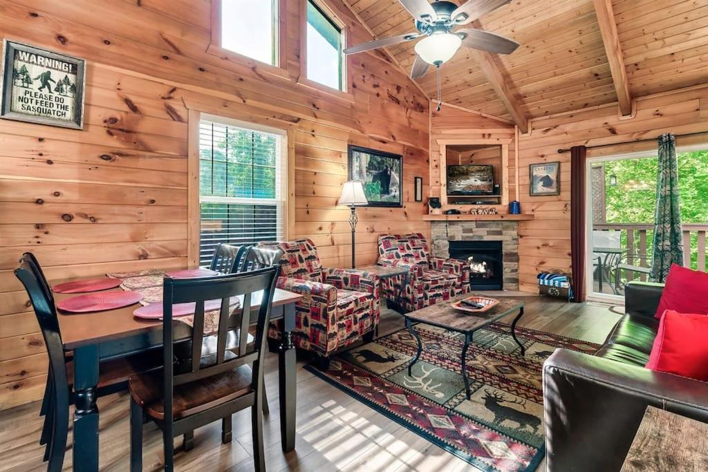 A Top Notch Lodge~Gatlinburg Buitenkant foto